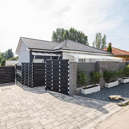 Balatonic Lemon Apartmanhaz ชิโอฟก ภายนอก รูปภาพ