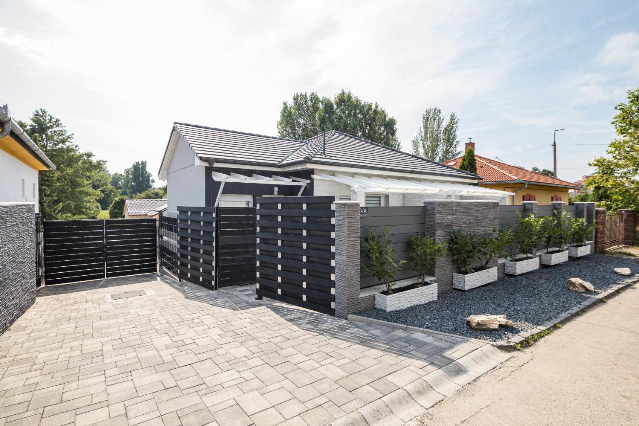 Balatonic Lemon Apartmanhaz ชิโอฟก ภายนอก รูปภาพ