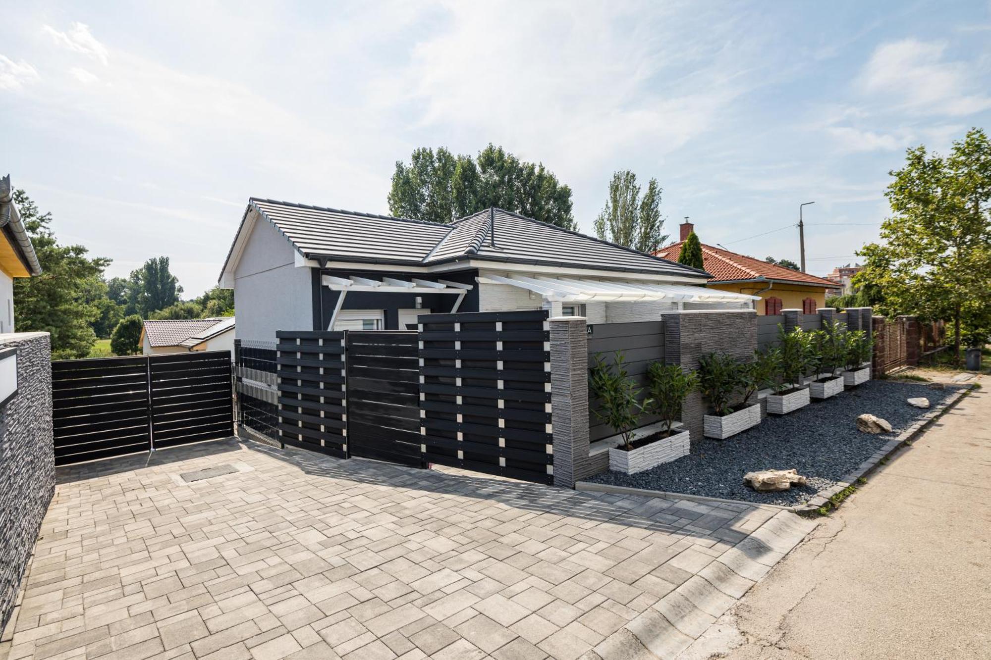 Balatonic Lemon Apartmanhaz ชิโอฟก ภายนอก รูปภาพ