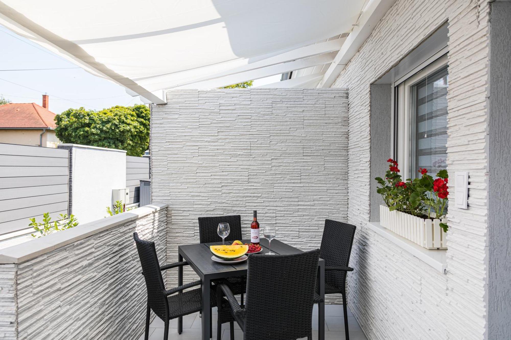 Balatonic Lemon Apartmanhaz ชิโอฟก ภายนอก รูปภาพ