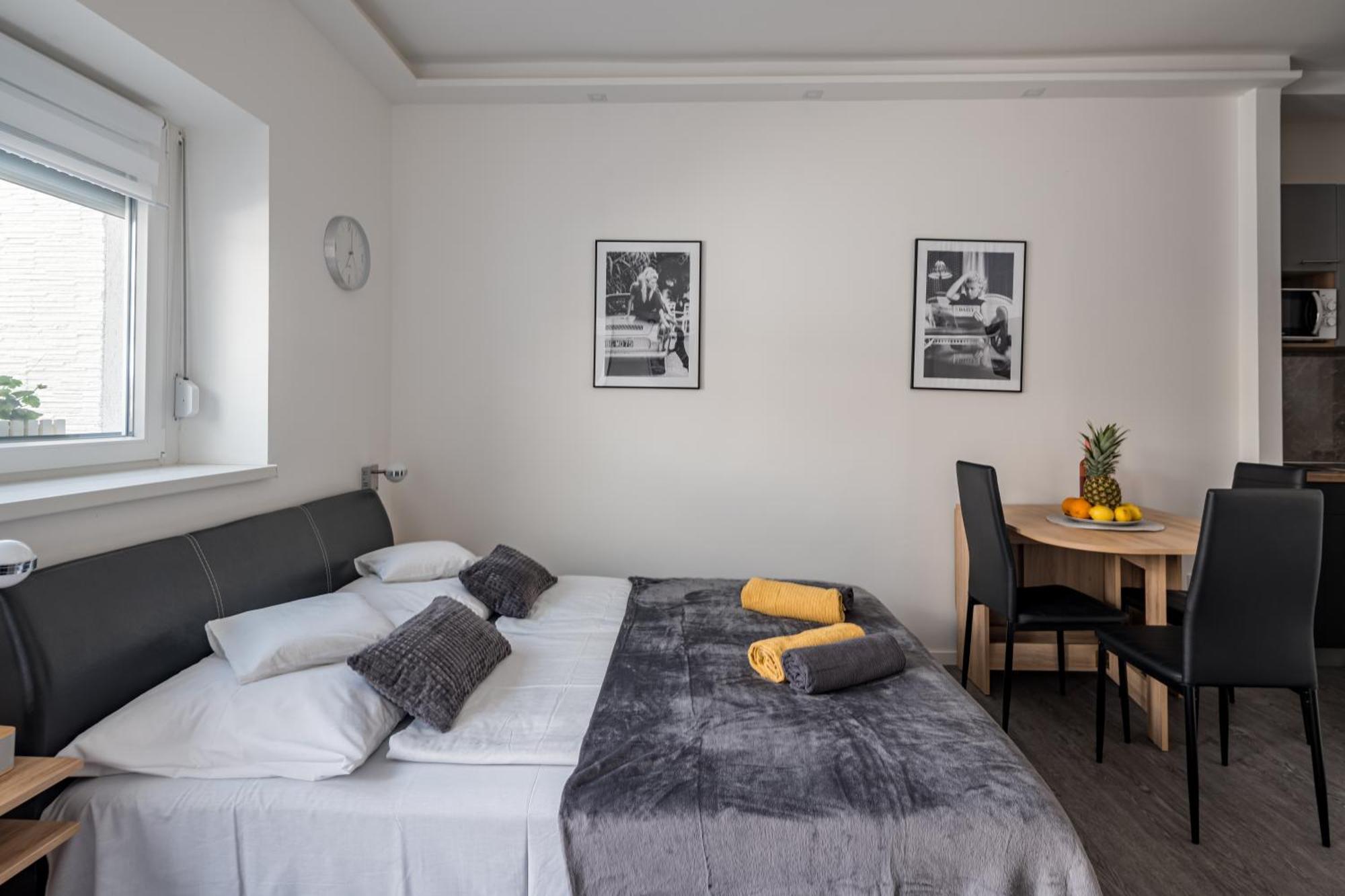 Balatonic Lemon Apartmanhaz ชิโอฟก ภายนอก รูปภาพ