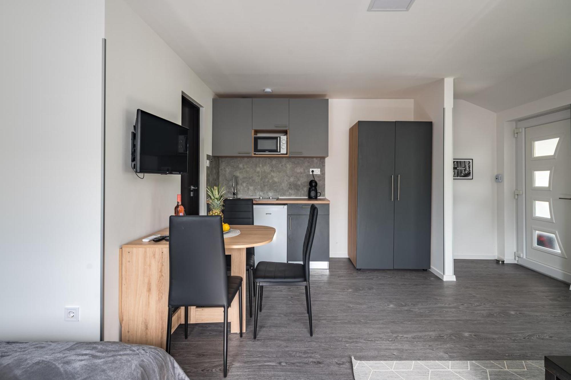 Balatonic Lemon Apartmanhaz ชิโอฟก ภายนอก รูปภาพ
