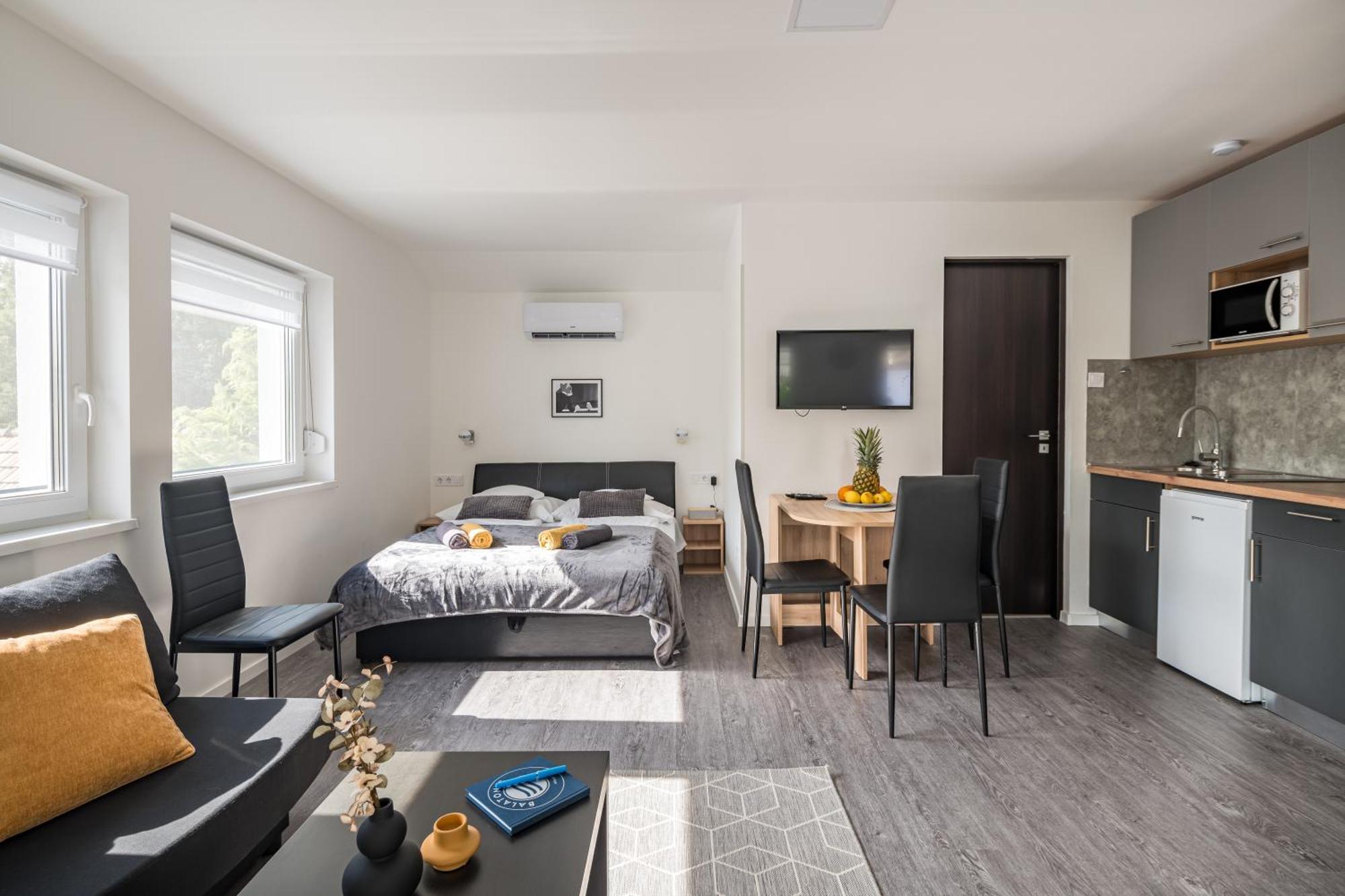 Balatonic Lemon Apartmanhaz ชิโอฟก ภายนอก รูปภาพ