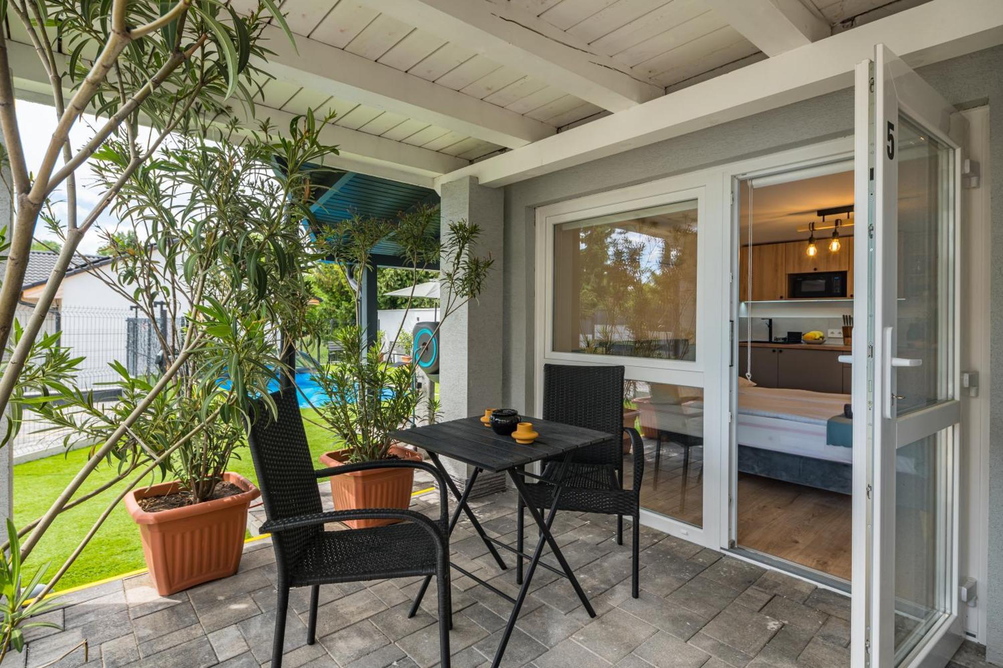 Balatonic Lemon Apartmanhaz ชิโอฟก ภายนอก รูปภาพ